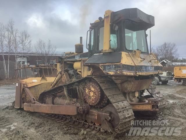 CAT D6 Pásové dozéry