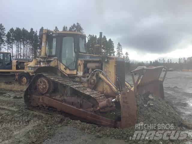 CAT D6 Pásové dozéry