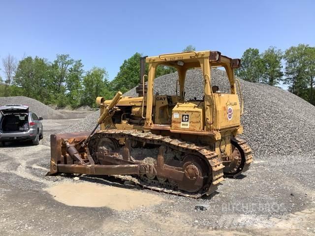 CAT D6D Pásové dozéry