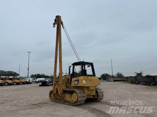 CAT D6k Ukladače potrubia