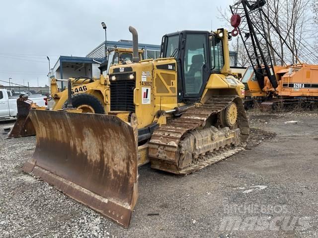 CAT D6N Pásové dozéry