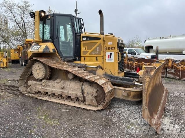 CAT D6N Pásové dozéry