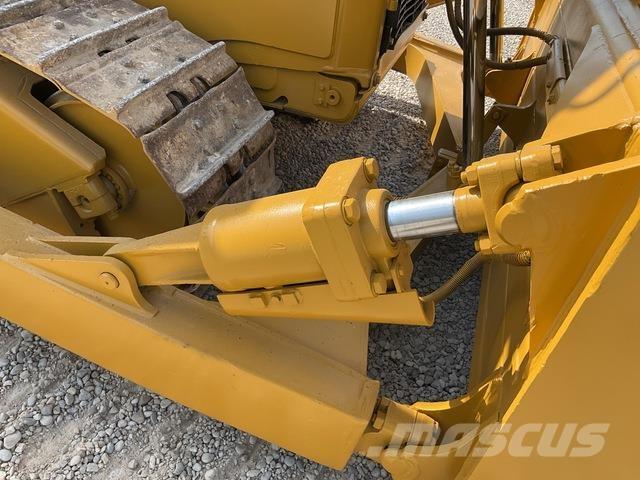 CAT D6T Pásové dozéry