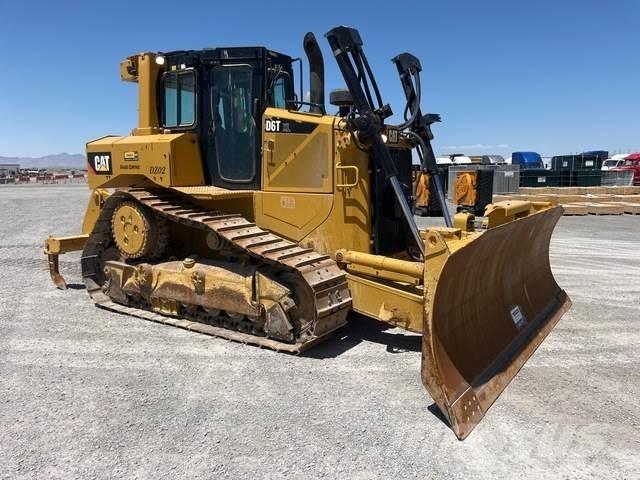 CAT D6T XL Pásové dozéry