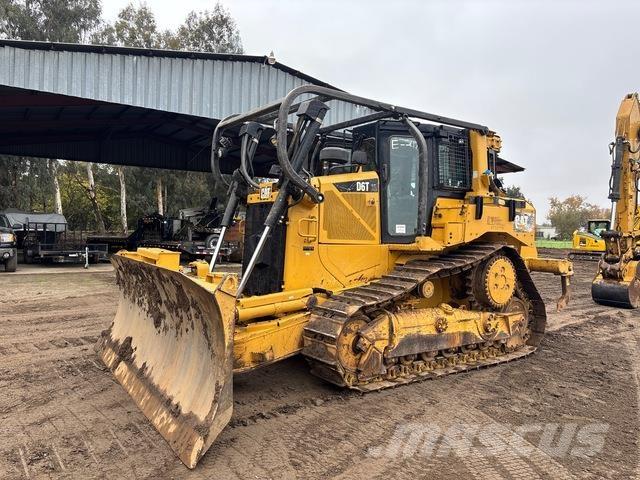 CAT D6T XL Pásové dozéry