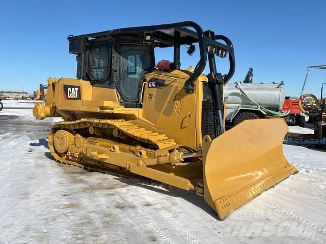 CAT D7E Pásové dozéry