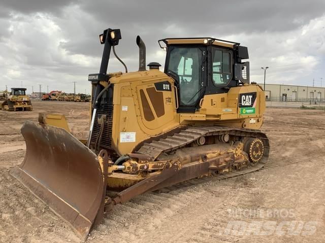 CAT D7E Pásové dozéry