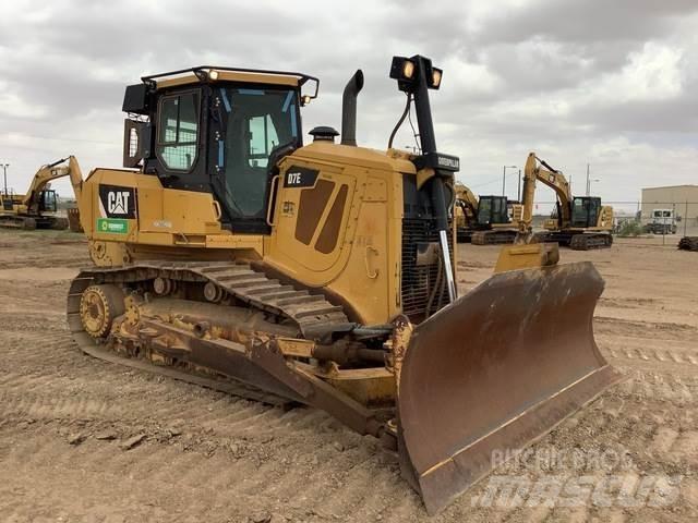CAT D7E Pásové dozéry