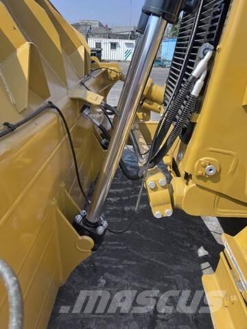 CAT D8GC Pásové dozéry