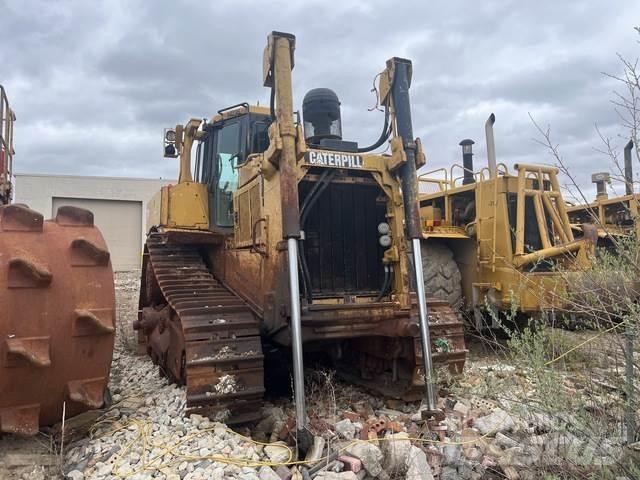 CAT D8R Pásové dozéry