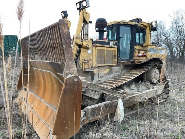 CAT D8R Pásové dozéry