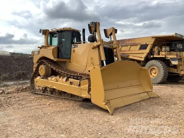 CAT D8T Pásové dozéry