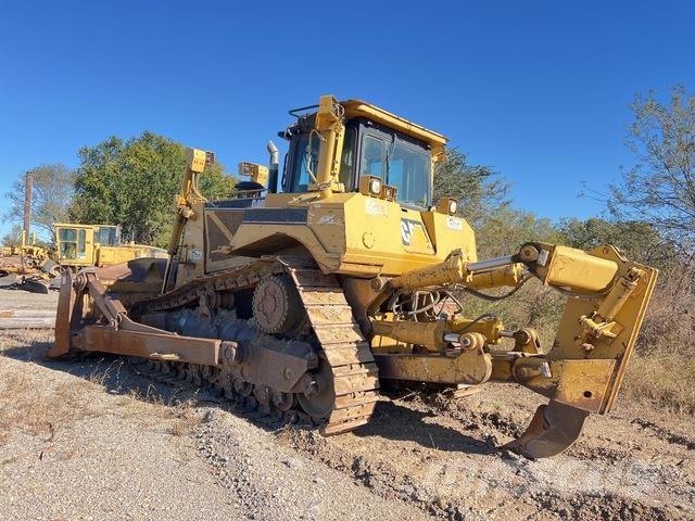 CAT D8T Pásové dozéry