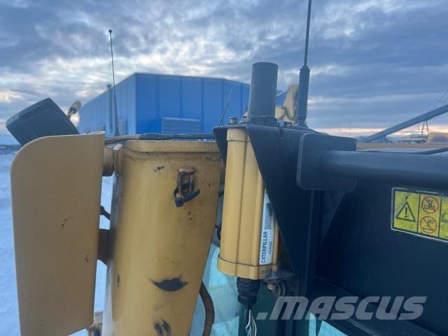 CAT D8T Pásové dozéry