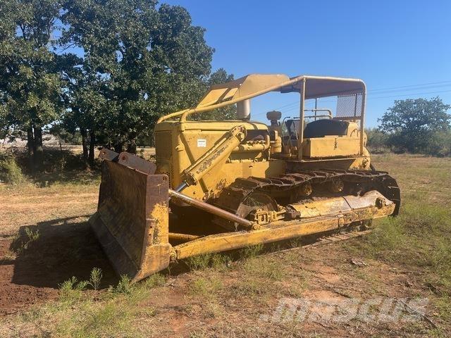 CAT D9G Pásové dozéry