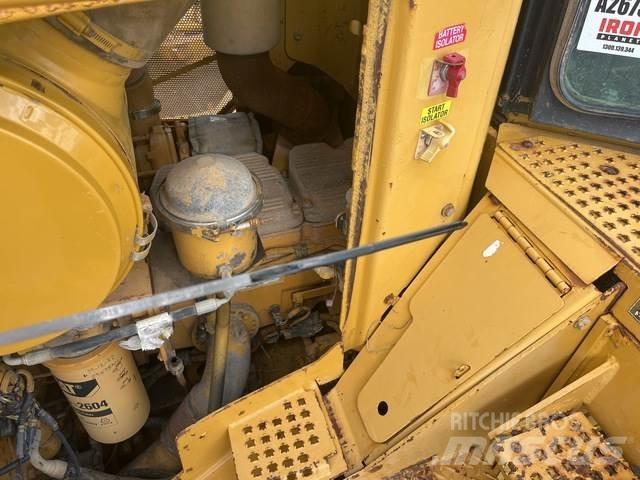 CAT D9T Pásové dozéry