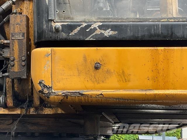 CAT M320 Kolesové rýpadlá