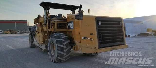 CAT RM300 Pôdne kompaktory