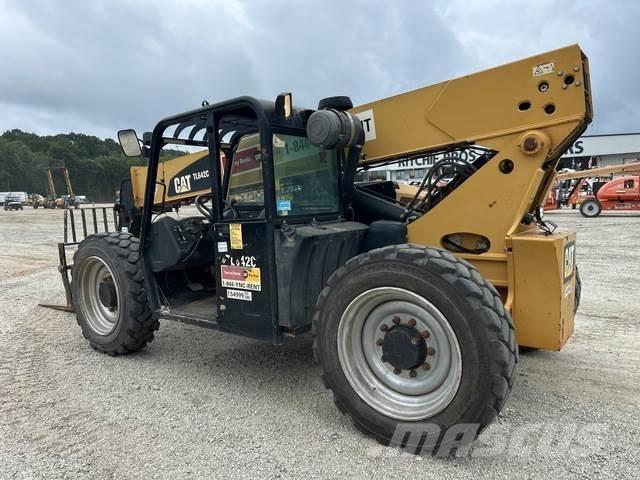 CAT TL642C Teleskopické manipulátory
