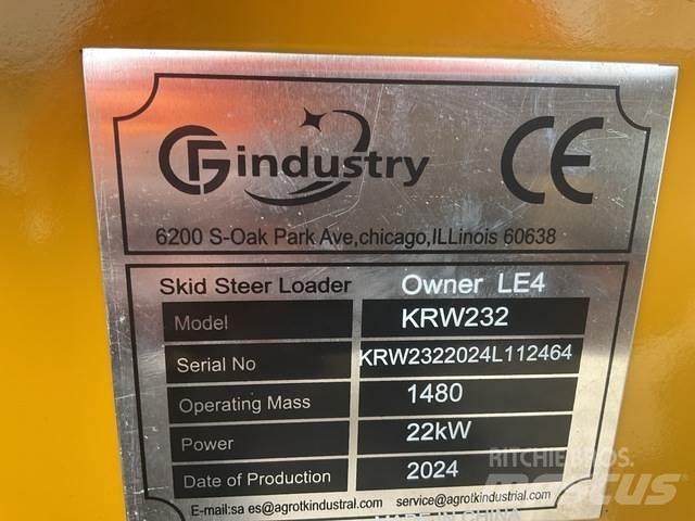 CFG KRW232 Šmykom riadené nakladače
