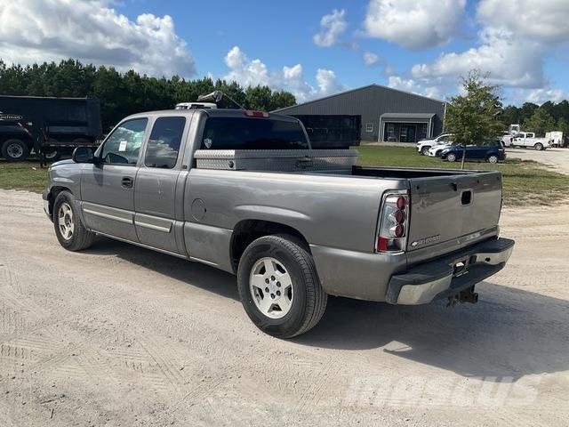 Chevrolet 1500 Nakladacia/sklápacia bočnica