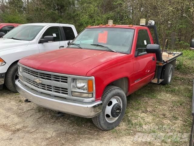 Chevrolet 3500 Plošinové nákladné automobily/nákladné automobily so sklápacími bočnicami