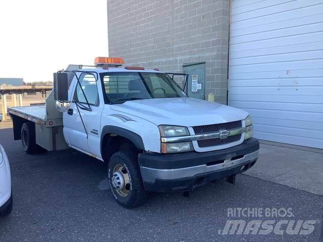 Chevrolet 3500 Plošinové nákladné automobily/nákladné automobily so sklápacími bočnicami