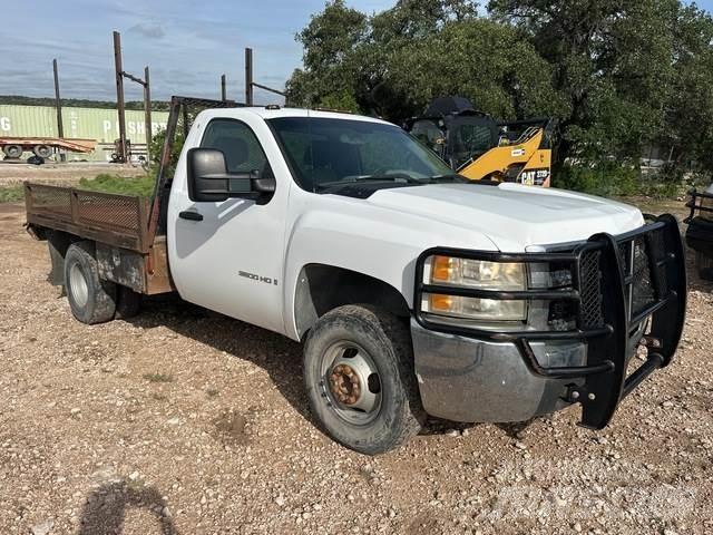 Chevrolet 3500 Plošinové nákladné automobily/nákladné automobily so sklápacími bočnicami