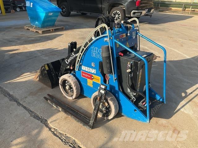  Cratos Sherpa Šmykom riadené nakladače