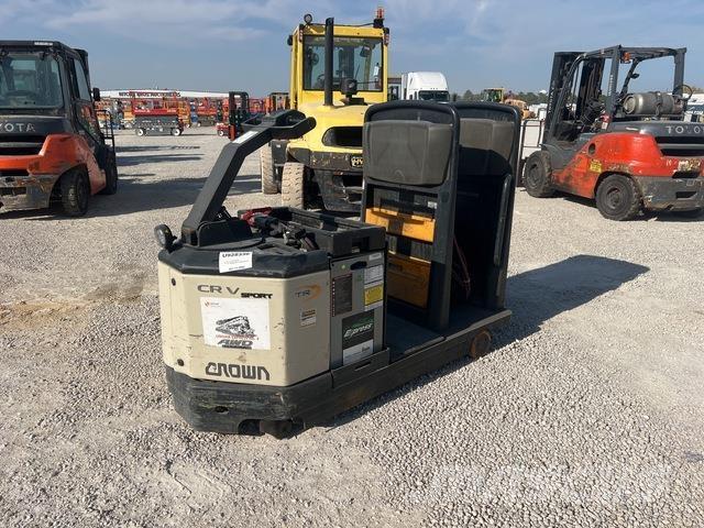 Crown TR4500 Vlečné vozíky