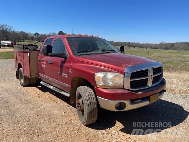 Dodge 3500 Nakladacia/sklápacia bočnica