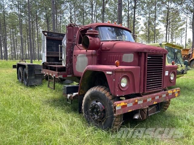 Dodge D80 Kabíny a interiér