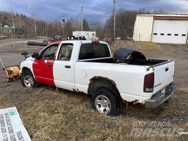 Dodge Ram 1500 Snežné pluhy, predné snežné radlice