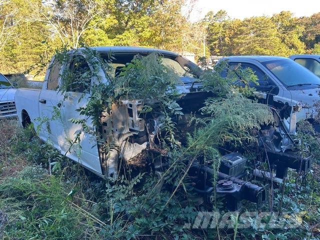 Dodge Ram 1500 Nakladacia/sklápacia bočnica