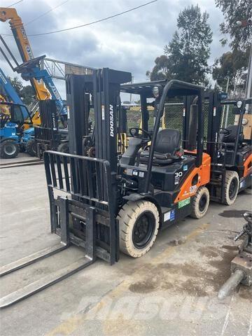 Doosan D30S7 Stavebníctvo - ostatné