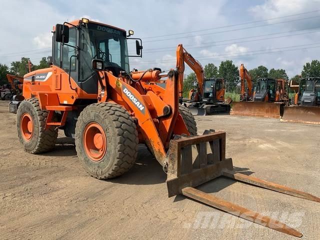 Doosan DL200-5 Kolesové nakladače