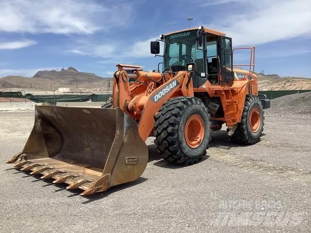 Doosan DL300-5 Kolesové nakladače