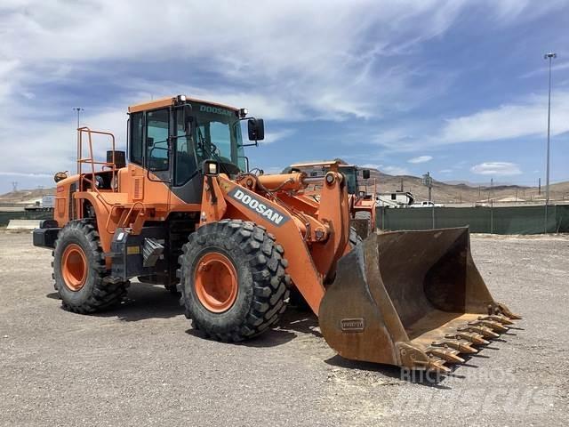 Doosan DL300-5 Kolesové nakladače