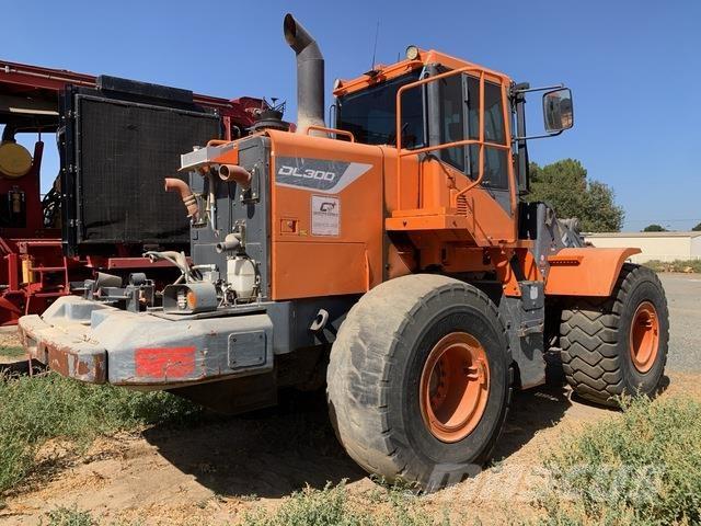 Doosan DL300-5 Kolesové nakladače