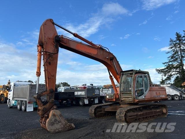 Doosan DX300LC Pásové rýpadlá