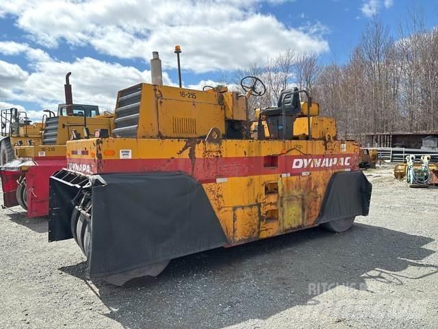 Dynapac CP221 Pneumatikové valce