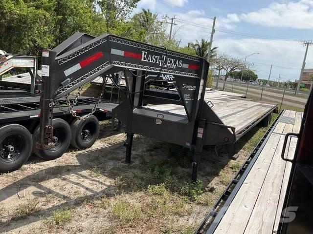 East Mfg Texas Prívesy na prepravu automobilov