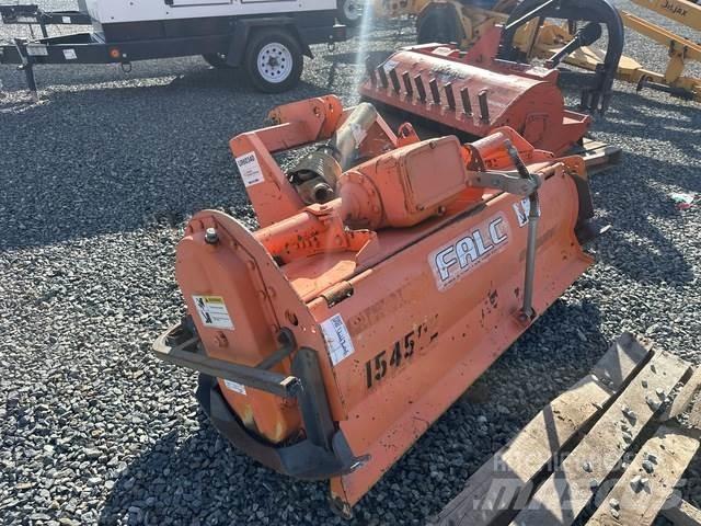 Falc CS1300 Ďalšie stroje na spracovanie pôdy a príslušenstvo