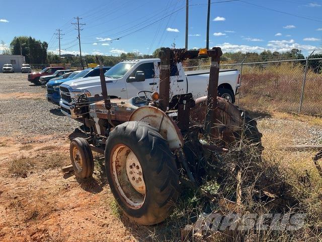 Ford 2810 Kompaktné traktory
