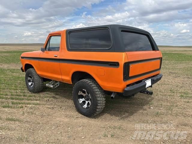Ford Bronco Automobily