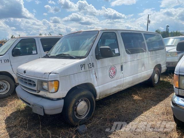 Ford E-150 Automobily