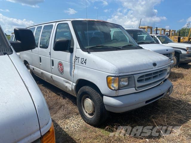 Ford E-150 Automobily