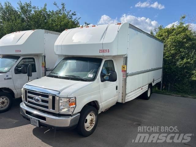 Ford E-350 Skriňová nadstavba