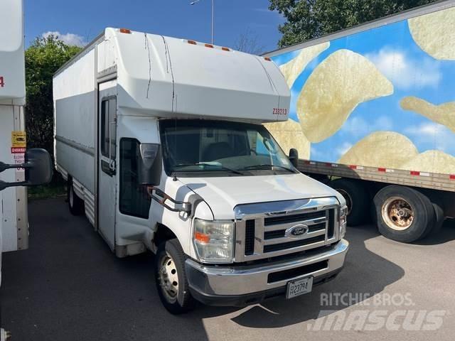 Ford E-350 Skriňová nadstavba