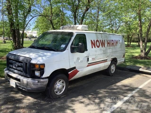 Ford E-350 Dodávky